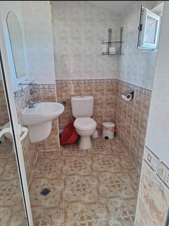 Ivanovi Guest House Primorsko Dış mekan fotoğraf