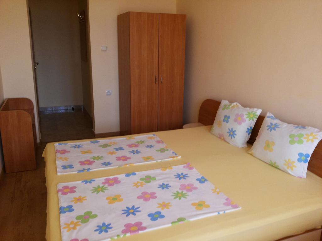 Ivanovi Guest House Primorsko Oda fotoğraf